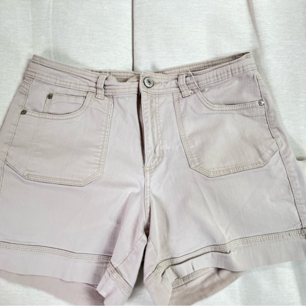 Women's Tan Shorts